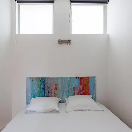 Apartment Beautiful With Lovely Terrace